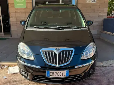 Usata Lancia Musa Gold 92 CV (67 kW) 2012 Nero Monovolume