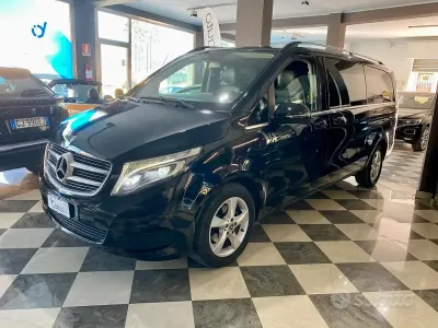 Usata Mercedes V220