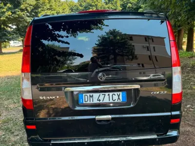 Usata Mercedes Viano 150 CV (110 kW) 2008 Marrone Monovolume