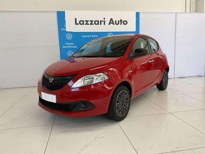 Usata Lancia Ypsilon Silver 69 CV (50 kW) 2023 Rosso Utilitaria