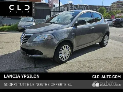 Usata Lancia Ypsilon Silver 69 CV (50 kW) 2012 Grigio Utilitaria