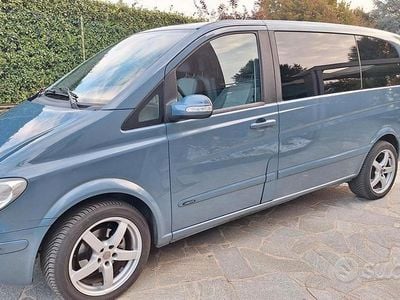 Usata Mercedes Viano 2009 Blu Monovolume
