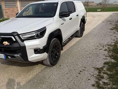 Usata Toyota HiLux 204 CV (150 kW) 2025 Pick-up