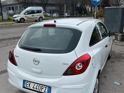 Usata Opel Corsa 2011 Utilitaria