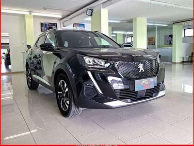 Usata Peugeot 2008 Allure 131 CV (96 kW) 2023 Nero SUV