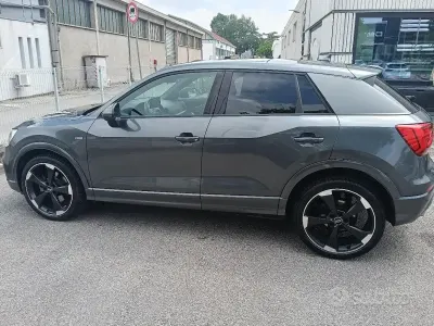 Usata Audi Q2 S-Line 150 CV (110 kW) 2017 Grigio SUV