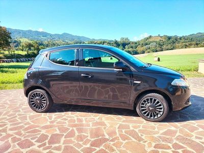 Usata Lancia Ypsilon S 95 CV (69 kW) 2014 Nero Utilitaria