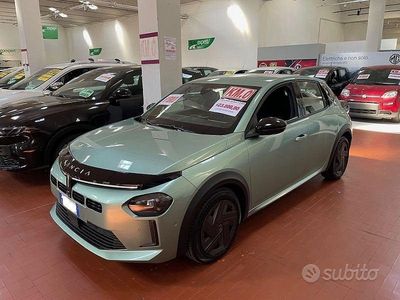 Usata Lancia Ypsilon 101 CV (74 kW) 2024 Verde Utilitaria