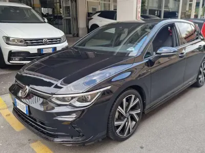 Usata VW Golf VIII R-line 150 CV (110 kW) 2023 Nero Berlina