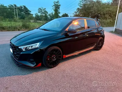 Usata Hyundai i20 204 CV (150 kW) 2023 Nero Utilitaria
