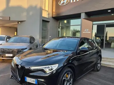 Usata Alfa Romeo Stelvio Sprint 190 CV (139 kW) 2021 Nero SUV