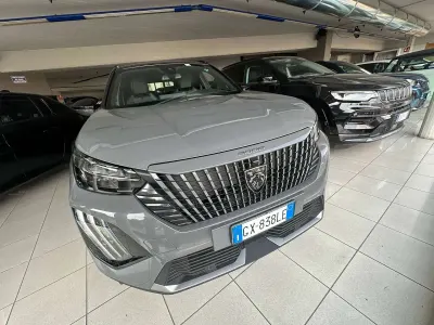 Usata Peugeot 2008 GTi 136 CV (100 kW) 2024 Grigio SUV