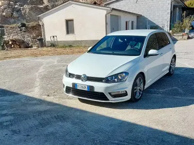 Usata VW Golf VII R-line 150 CV (110 kW) 2016 Berlina