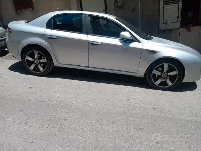 Usata Alfa Romeo 159 150 CV (110 kW) 2008 Grigio Berlina