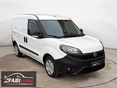 Usata Fiat Doblò 95 CV (69 kW) 2021 Bianco Monovolume