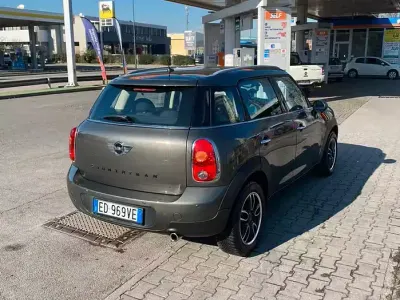 Usata Mini One Countryman 98 CV (72 kW) 2010 Marrone SUV