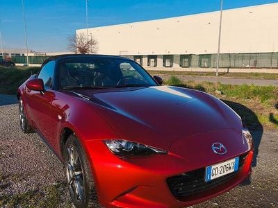 Usata Mazda MX5 Inclusive 184 CV (135 kW) 2021 Rosso Cabrio