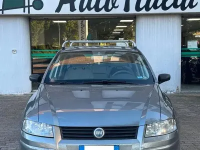 Usata Fiat Stilo 80 CV (58 kW) 2004 Grigio Berlina