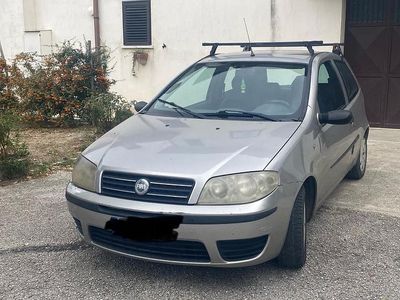 Usata Fiat Punto 69 CV (50 kW) 2004 Utilitaria
