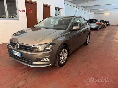 Usata VW Polo Comfortline 65 CV (47 kW) 2018 Grigio Utilitaria