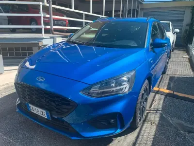 Usata Ford Focus ST-Line 125 CV (91 kW) 2020 Blu Station wagon