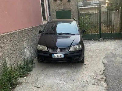 Usata Fiat Idea 90 CV (66 kW) 2009 Nero Monovolume