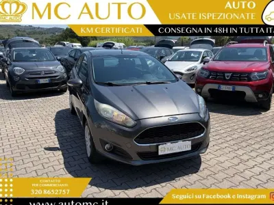 Usata Ford Fiesta Business Edition 80 CV (58 kW) 2016 Grigio scuro Utilitaria
