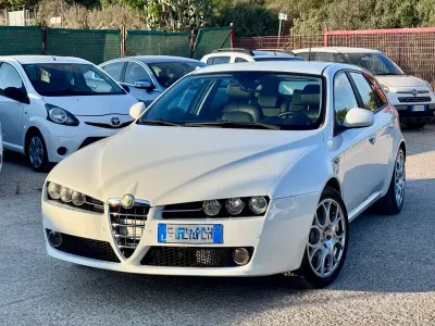Usata Alfa Romeo 159 Progression 170 CV (125 kW) 2010 Bianco Station wagon