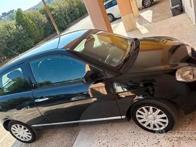 Usata Lancia Ypsilon 75 CV (55 kW) 2011 Nero Utilitaria