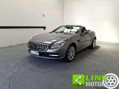 Usata Mercedes SLK250 204 CV (150 kW) 2012 Grigio Cabrio