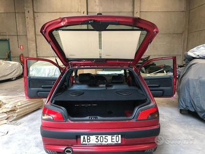 Usata Peugeot 306 GTi 152 CV (111 kW) 1994 Rosso Berlina