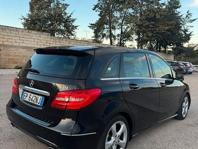 Usata Mercedes B200 2013 Nero Monovolume