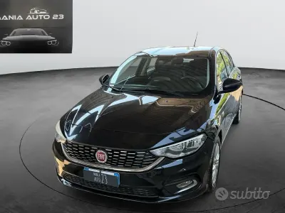 Usata Fiat Tipo Lounge 95 CV (69 kW) 2017 Nero Berlina