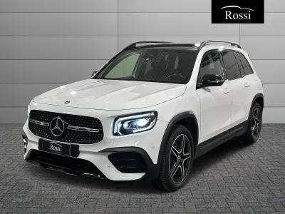 Käytetty Mercedes GLB200 Premium 150 HP (110 kW) 2021 Hopea Katumaasturi