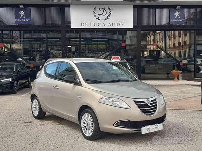 Usata Lancia Ypsilon Gold 95 CV (69 kW) 2014 Beige Utilitaria