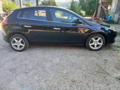 Usata Fiat Bravo Dynamic 105 CV (77 kW) 2010 Nero Utilitaria