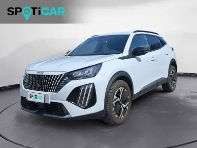 Usata Peugeot 2008 Allure 102 CV (75 kW) 2023 Bianco SUV