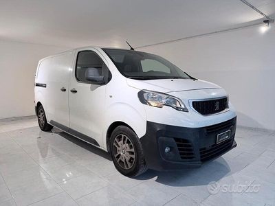 Usata Peugeot Expert 116 CV (85 kW) 2019 Bianco Furgone