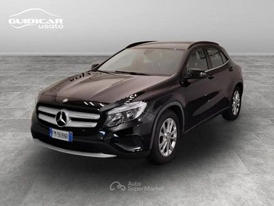 Usata Mercedes GLA180 109 CV (80 kW) 2017 Nero SUV