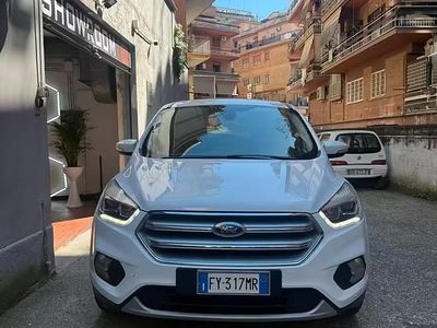 Usata Ford Kuga S 120 CV (88 kW) 2019 Bianco SUV