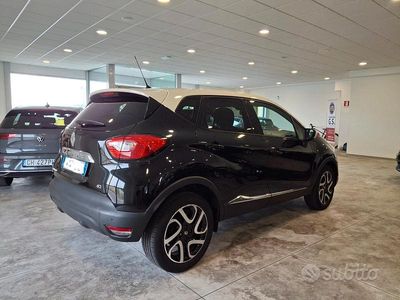 Usata Renault Captur Intens 90 CV (66 kW) 2016 Nero SUV