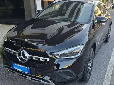 Occasion Mercedes GLA180 116 ch (85 kW) 2022 Noir SUV