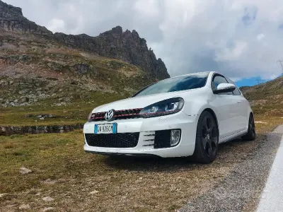 Usata VW Golf VI GTI 210 CV (154 kW) 2009 Bianco Utilitaria