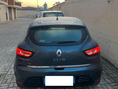 Usata Renault Clio IV 90 CV (66 kW) 2019 Grigio Utilitaria