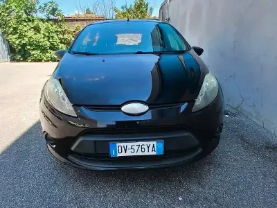 Usata Ford Fiesta 82 CV (60 kW) 2009 Nero Berlina