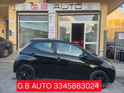 Usata Toyota Aygo 69 CV (50 kW) 2016 Nero Utilitaria