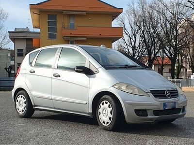 Mercedes A200