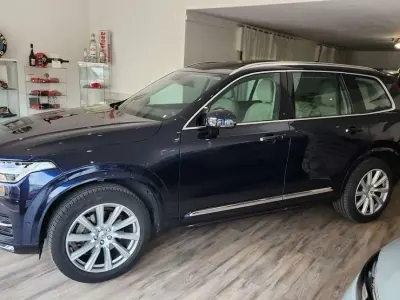 Käytetty Volvo XC90 Inscription 235 HP (172 kW) 2016 Sininen Katumaasturi