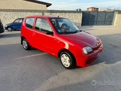 Käytetty Fiat 600 54 HP (39 kW) 2007 Punainen Viistoperä