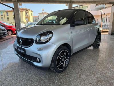 Usata Smart ForFour Passion 90 CV (66 kW) 2019 Grigio Utilitaria